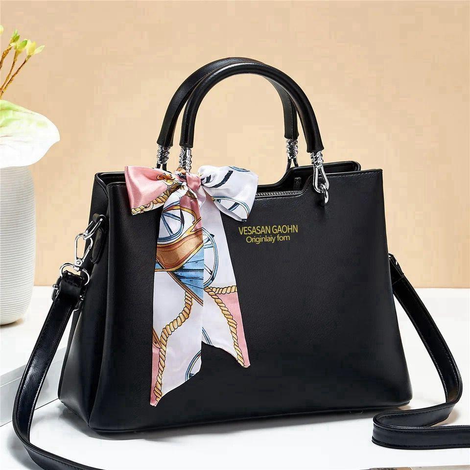 Rexine Plain Hand Bag